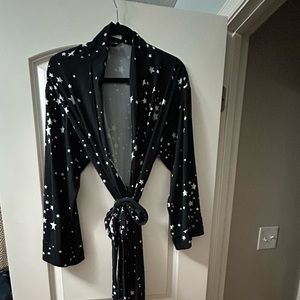 Black Stars Kimono by Mason Gray. 🌟 Large